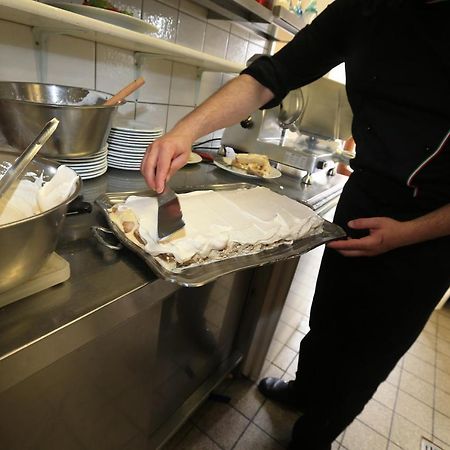La Locanda Ristorante Pizzeria Garni Ohlstadt Buitenkant foto