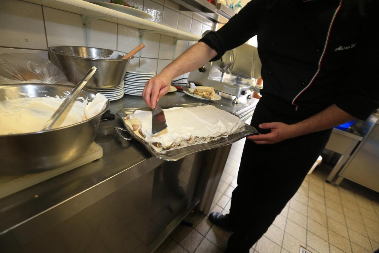 La Locanda Ristorante Pizzeria Garni Ohlstadt Buitenkant foto